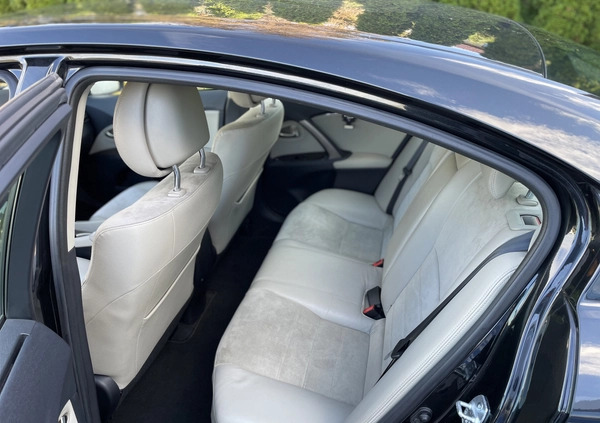 Toyota Avensis cena 31900 przebieg: 199900, rok produkcji 2012 z Wrocław małe 326